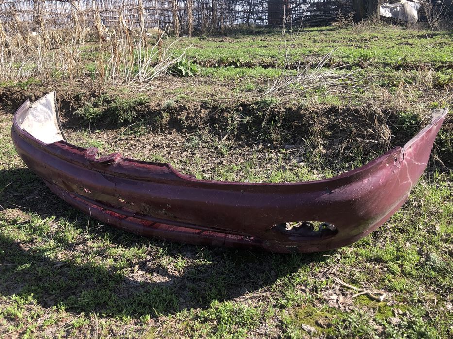 Передний бампер на Galant