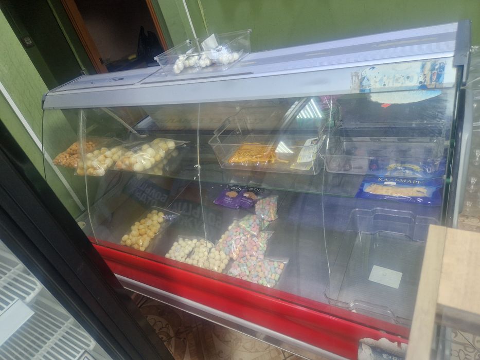 Витринный холодильник