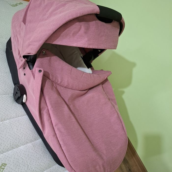 Cybex 2 в 1 кош за новородено и седлака