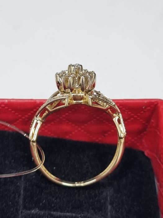 Продам кольцо золото