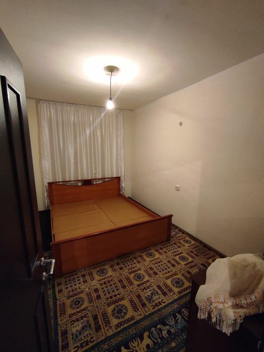 Megaplanetga metro Shahristonga qulay joyda ijaraga kv bor