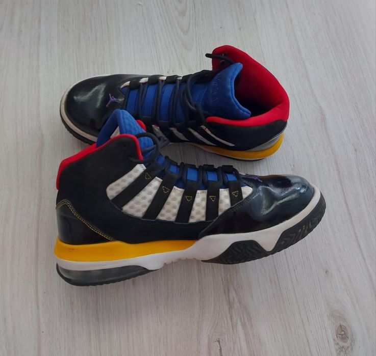 NIKE djordan 39 номер