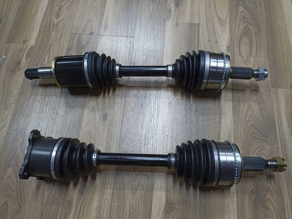 Привод в сборе гранаты на Toyota Rav4