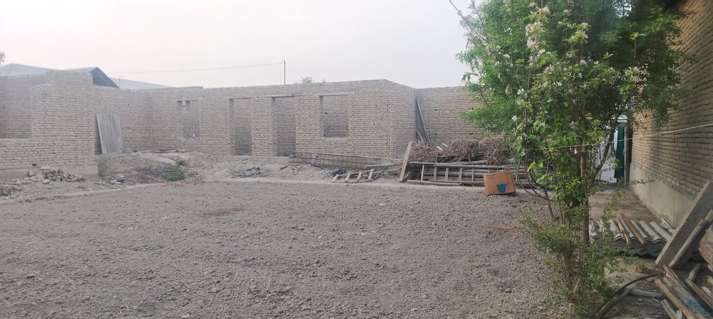 uy sotiladi tayor joy