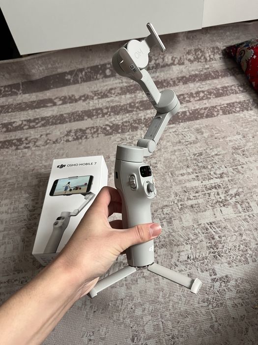 Стабилизатор DJI Osmo Mobile 7