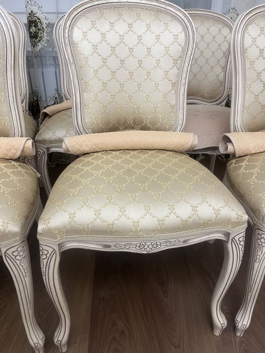 Продаю стулья 6 штук