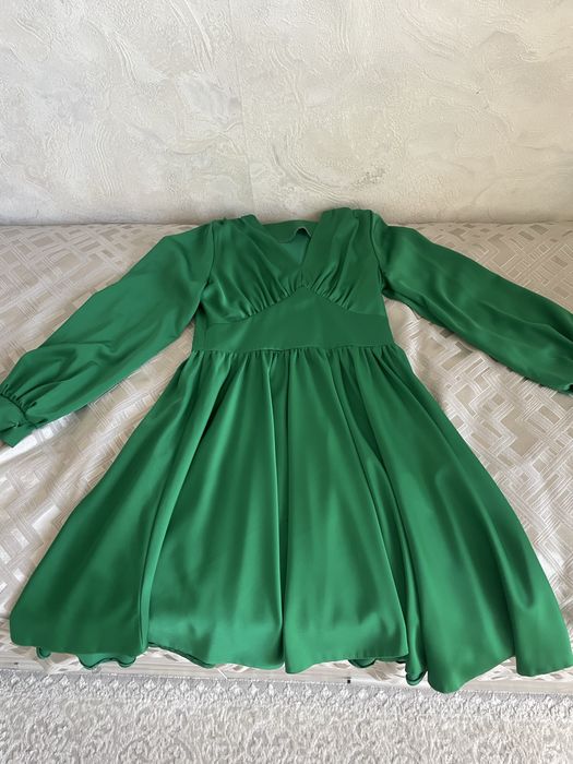 продаются платья