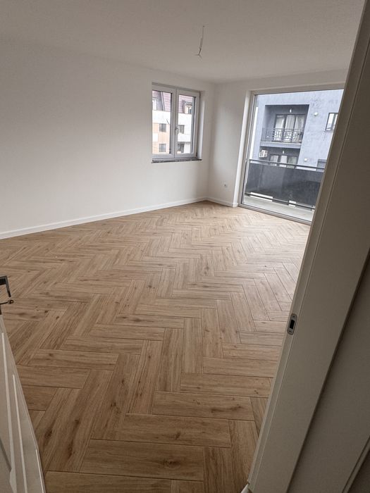 De Inchiriat 3camere I.C. Brătianu tractoru