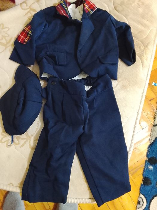 Donez costumaș de băiețel bebe , 1,5-3 luni