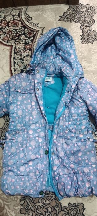 Куртка на девочку на 7 лет