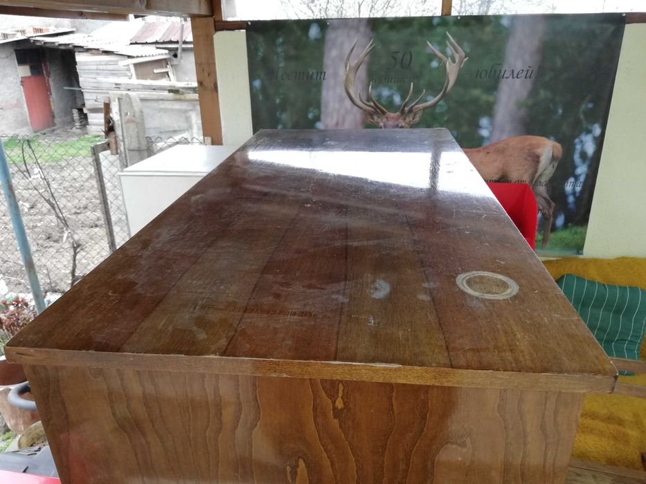 шкафче винтич с витрина