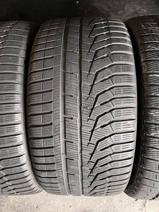 4 anvelope iarna 295/35/21 , Pirelli /Hankook !