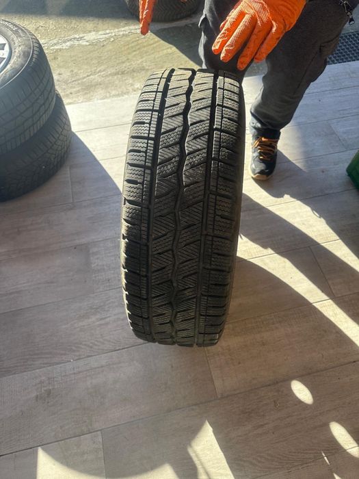 Hankook  225-65r16 C jante renault Master 2020