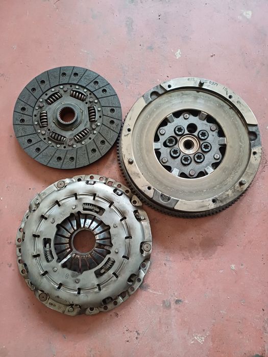 Kit ambreiaj bmw e60 e61 525d 530d