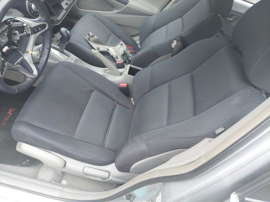 Honda Insight 1,3 i , на части! 
Август 2009