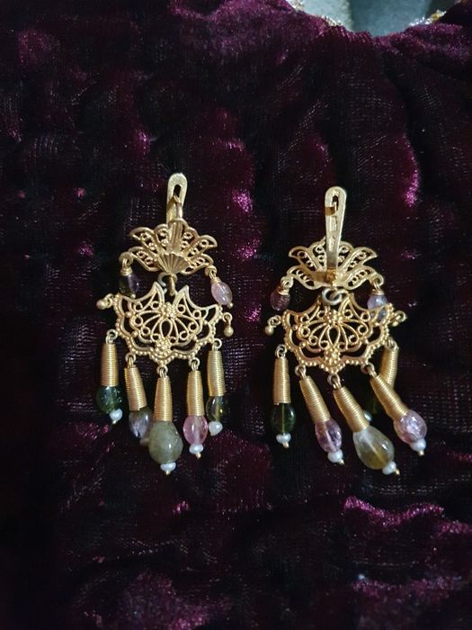 Серьги    золотые.