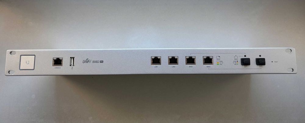 Router Ubiquiti Unifi Security Gateway USG-Pro 4