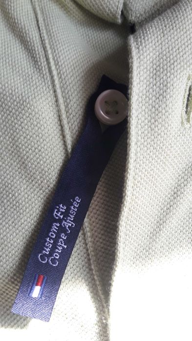 Tommy Hilfiger тениска с яка- нова