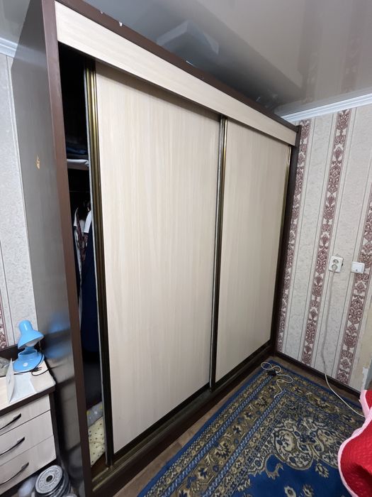 Кровать и шкаф в комплекте