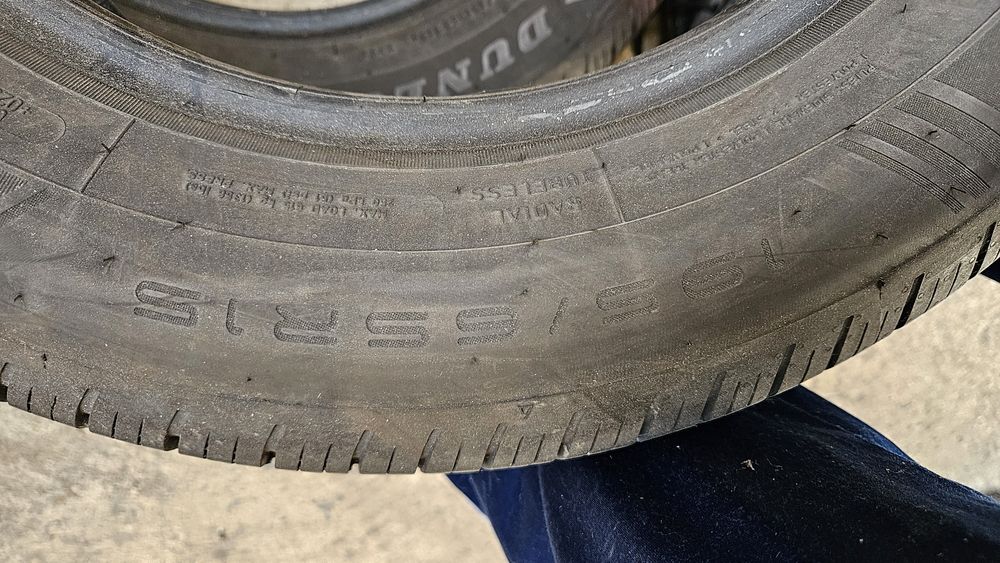 2бр гуми 195 65 15 дот 21 дънлоп