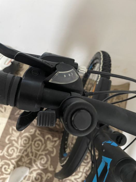 Vând bicicletă MTB