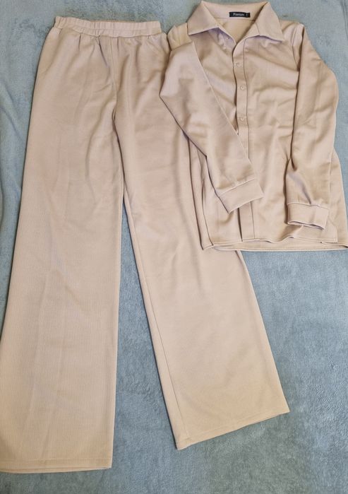 Продаются женские вещи