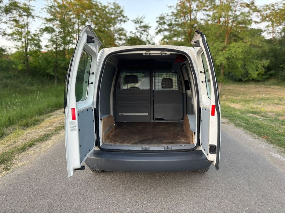 Vw Caddy 1.9 Diesel BLS / 2010 / AC