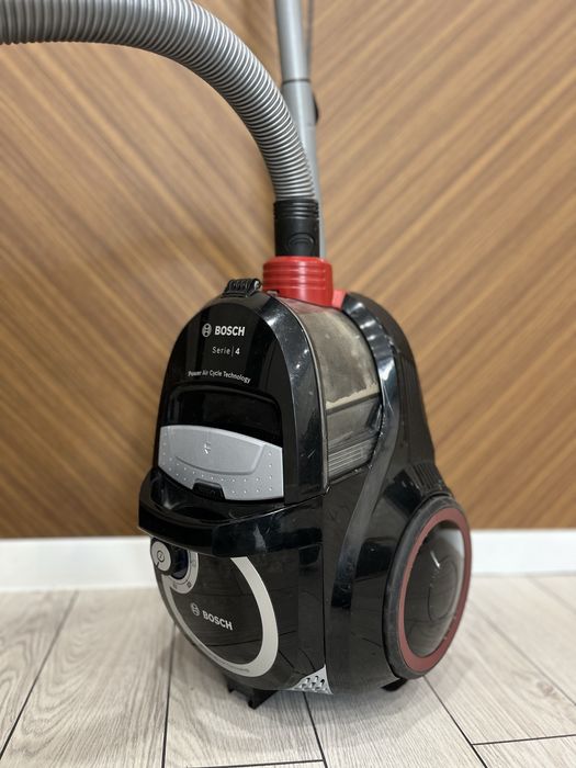 Пылесос Bosch Serie 4