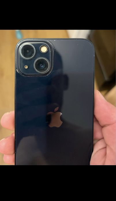 Vand iphone 13 folosit