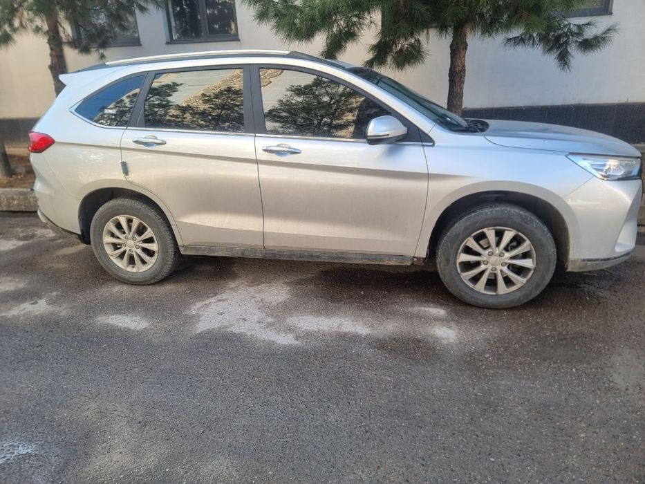 Продам HAVAL M6 2024 года