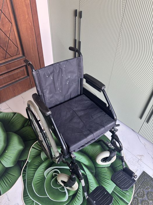 Инвалидная коляска