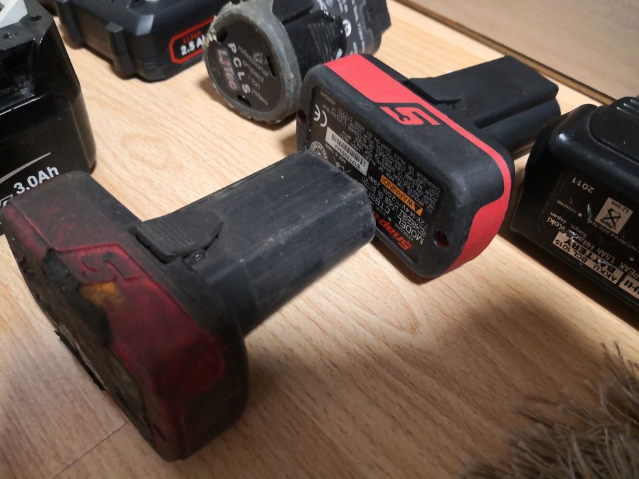 Зарядни и батерии за акумулаторни машини