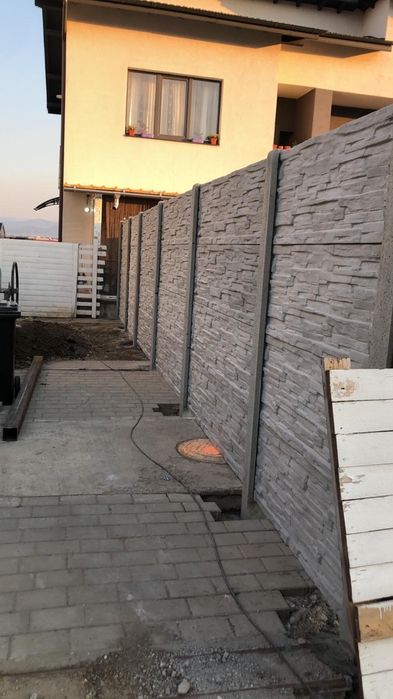 Gard /Beton/Stalpi/