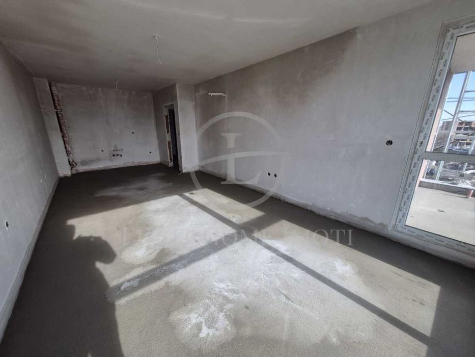 Продава се Двустаен апартамент в Пловдив, Кючук Париж - 73 кв.м за 573 €/кв.м - Снимка #1