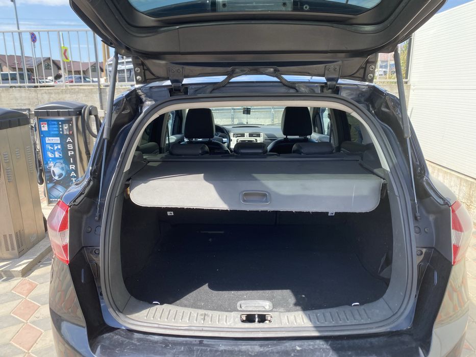FORD Kuga 2010 — imagine 3