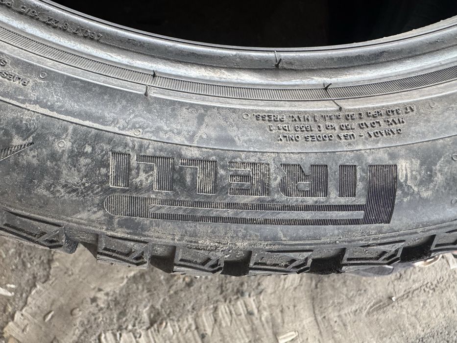 Зимние шины Pirelli 235/45/18