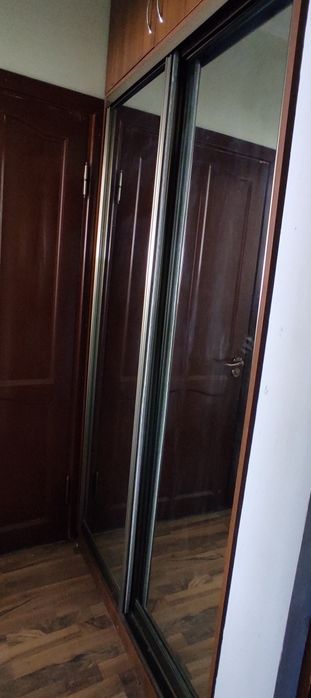 Продаю зеркальные двери-купе для шкафа, б/у