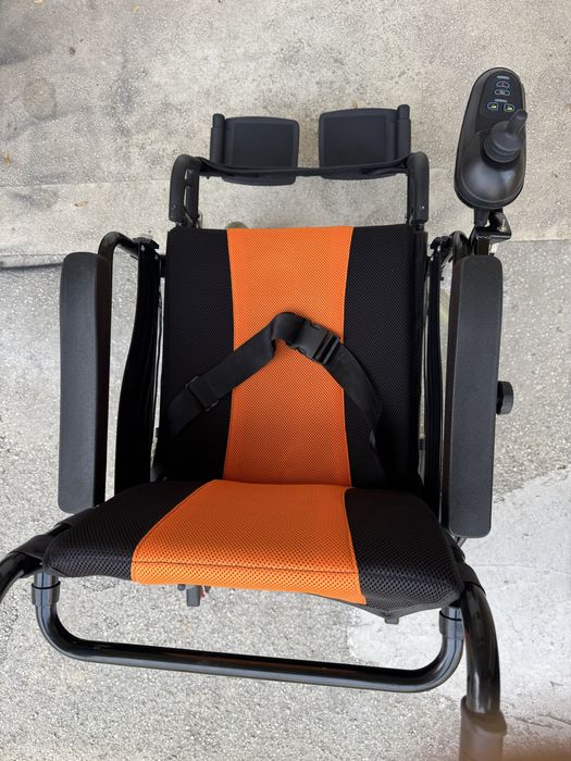 Акумулаторна инвалидна количка с гаранция