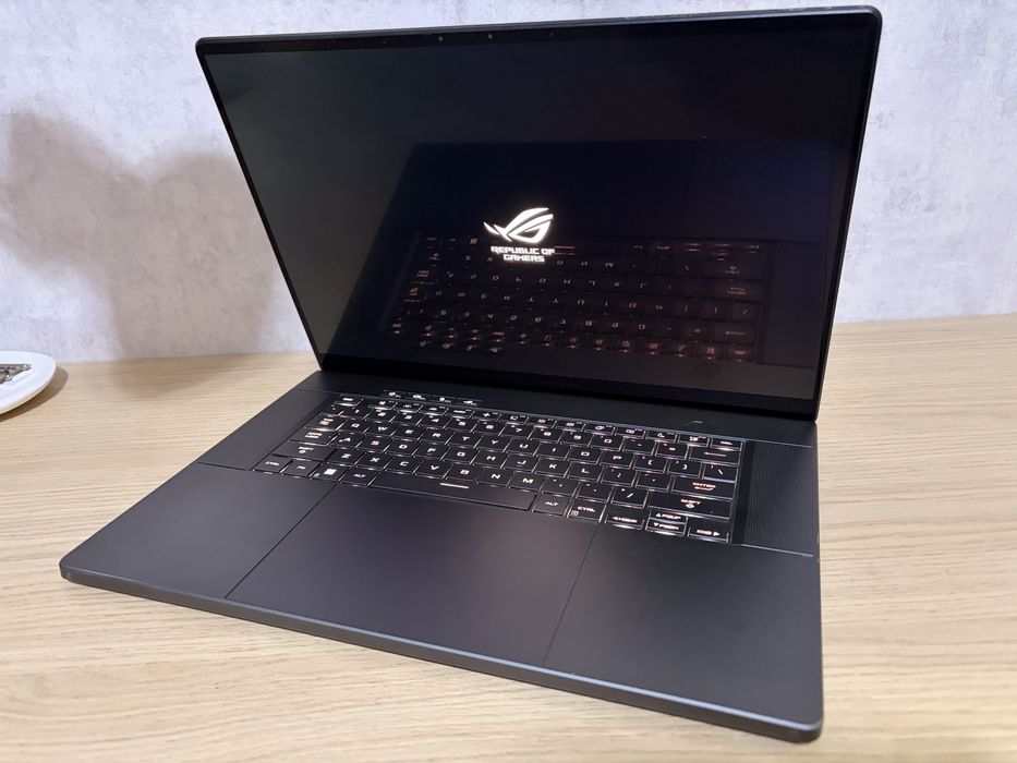Ноутбук ASUS ROG Zephyrus G16