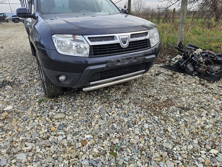Grila bara fata centrala cu sigla, Dacia Duster