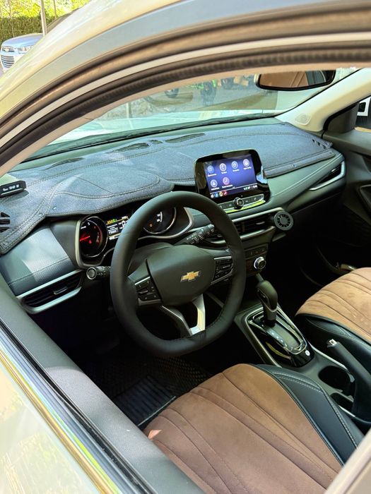 Tracker premier plus2025