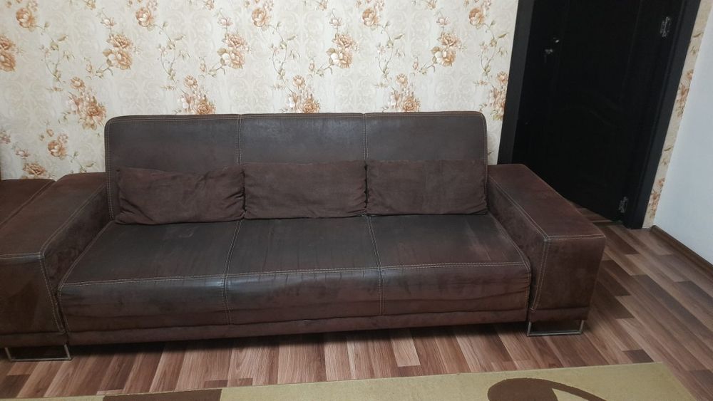 Canapea cu 2 fotolii