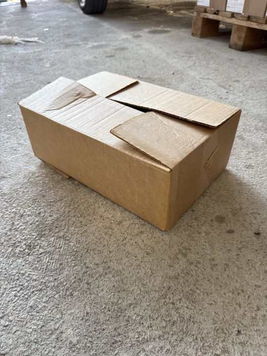 Картонные коробки