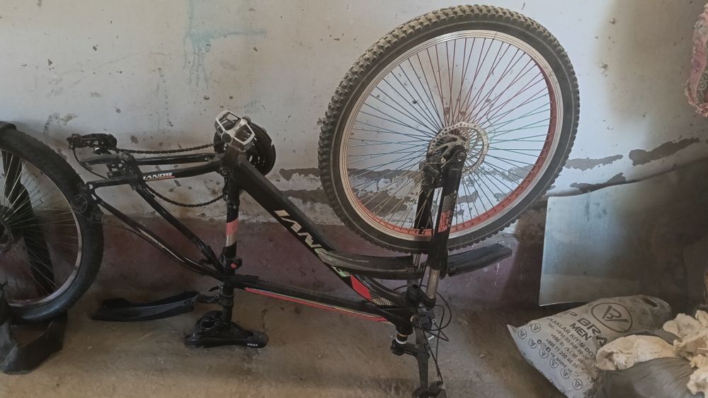 Velosiped sotiladi!