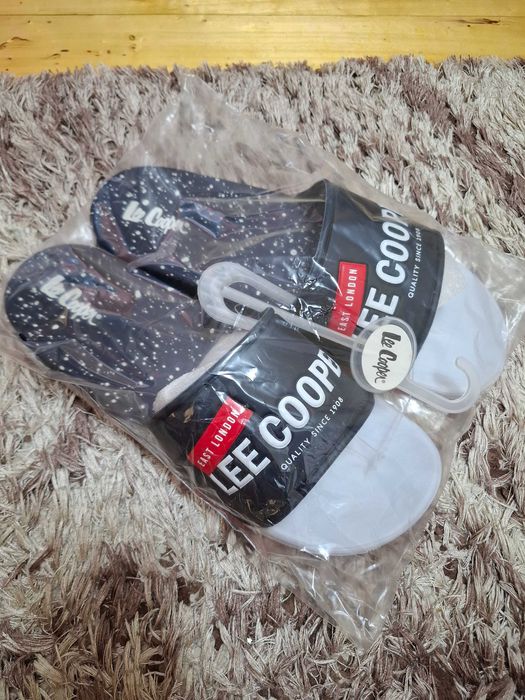 Чехли lee cooper
