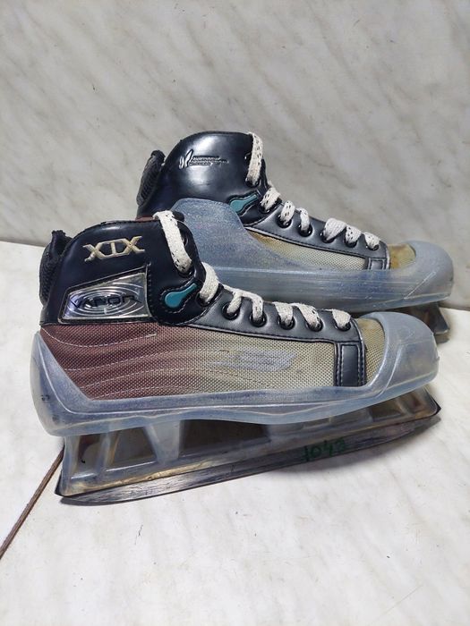 Patine 1049 hochei hochey portar Bauer  marime 39-40 (25  cm)