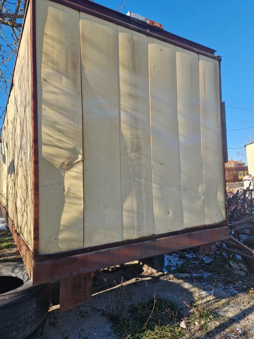 Фургон на колела