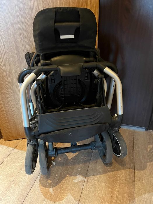 Cybex Eezy S Twist+ 2 + зимен чувал