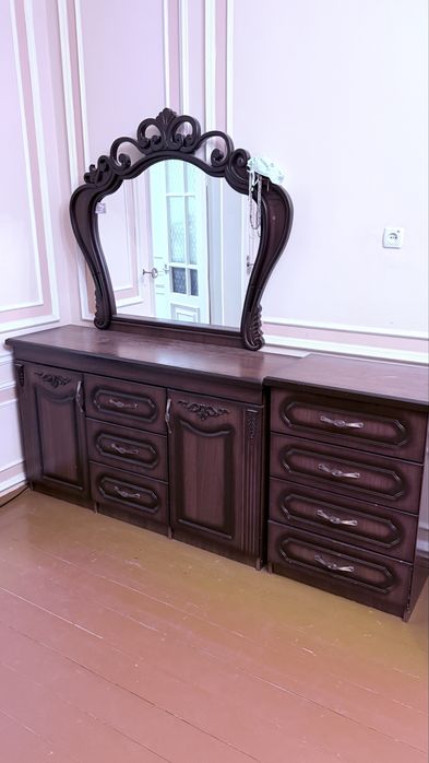 Продаётся спальный гарнитур б/у очень хорошем состояние