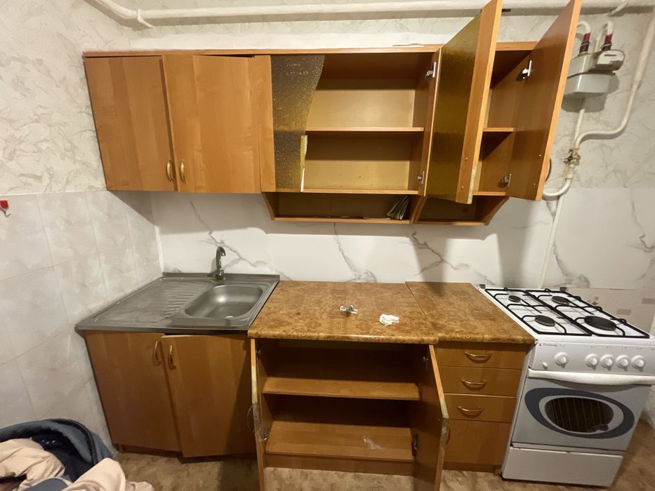 СРОЧНО ТОРГ ПРОДАМ Кухонный гарнитур